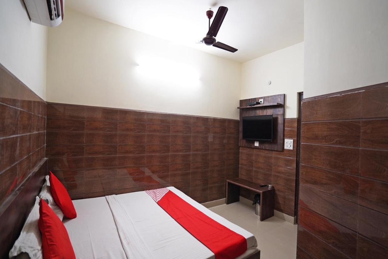 Hotel O Shri Sai Guest House Delhi Zewnętrze zdjęcie