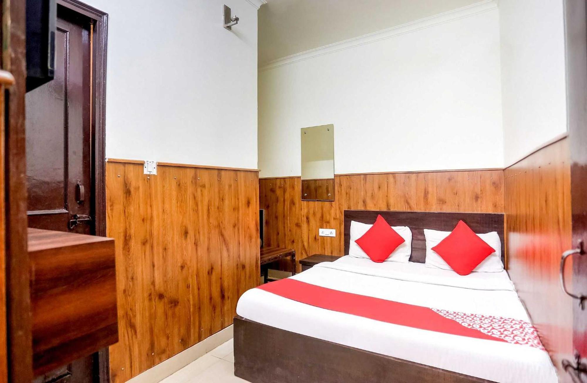 Hotel O Shri Sai Guest House Delhi Zewnętrze zdjęcie