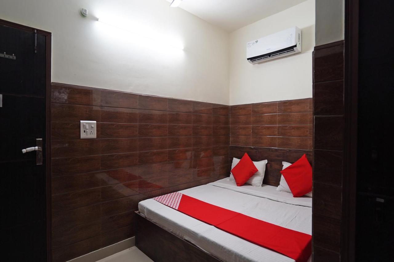 Hotel O Shri Sai Guest House Delhi Zewnętrze zdjęcie