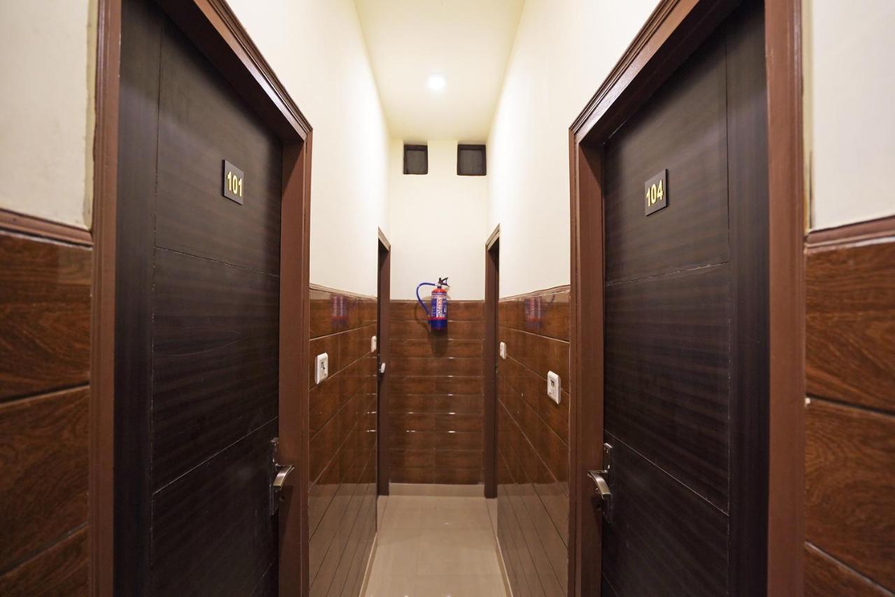Hotel O Shri Sai Guest House Delhi Zewnętrze zdjęcie